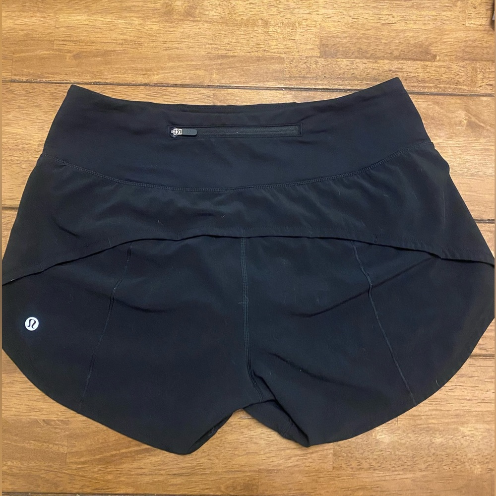 Lululemon Speed Up Short Black Mid Rise 4” Size 6 EUC